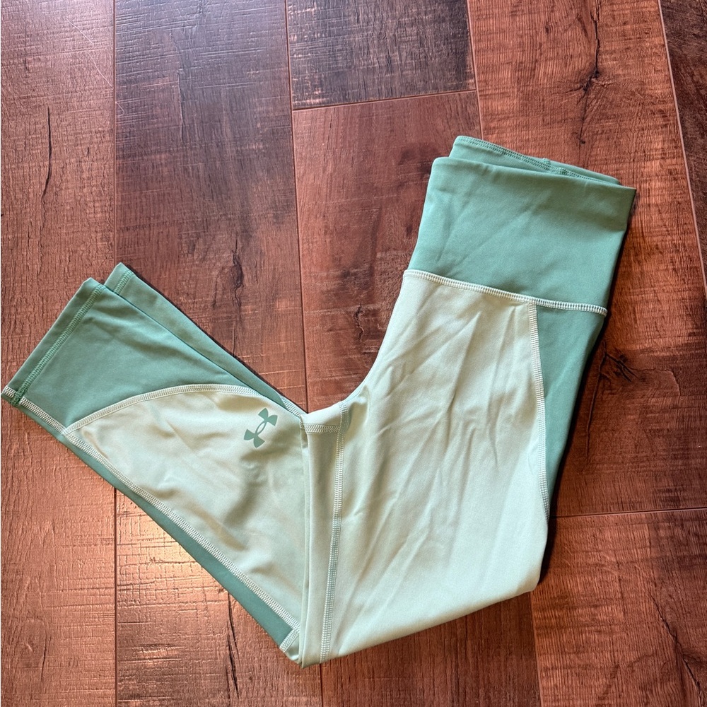 Under Armour Two-Tone Green‎ Capris